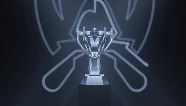 LNG公布新赛季大名单：Doinb担任中单，Lvmao加盟