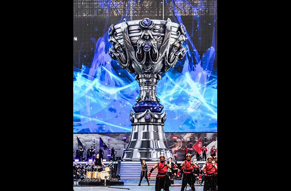 KPL临时席位规则变更，XYG官博转发并配文：泰裤辣