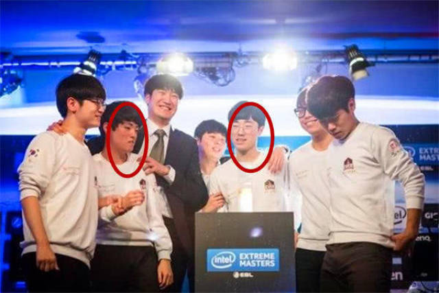 Uzi卡莎狂猎三杀贴脸开大 无状态连送两波 Uzi队1-0香锅队