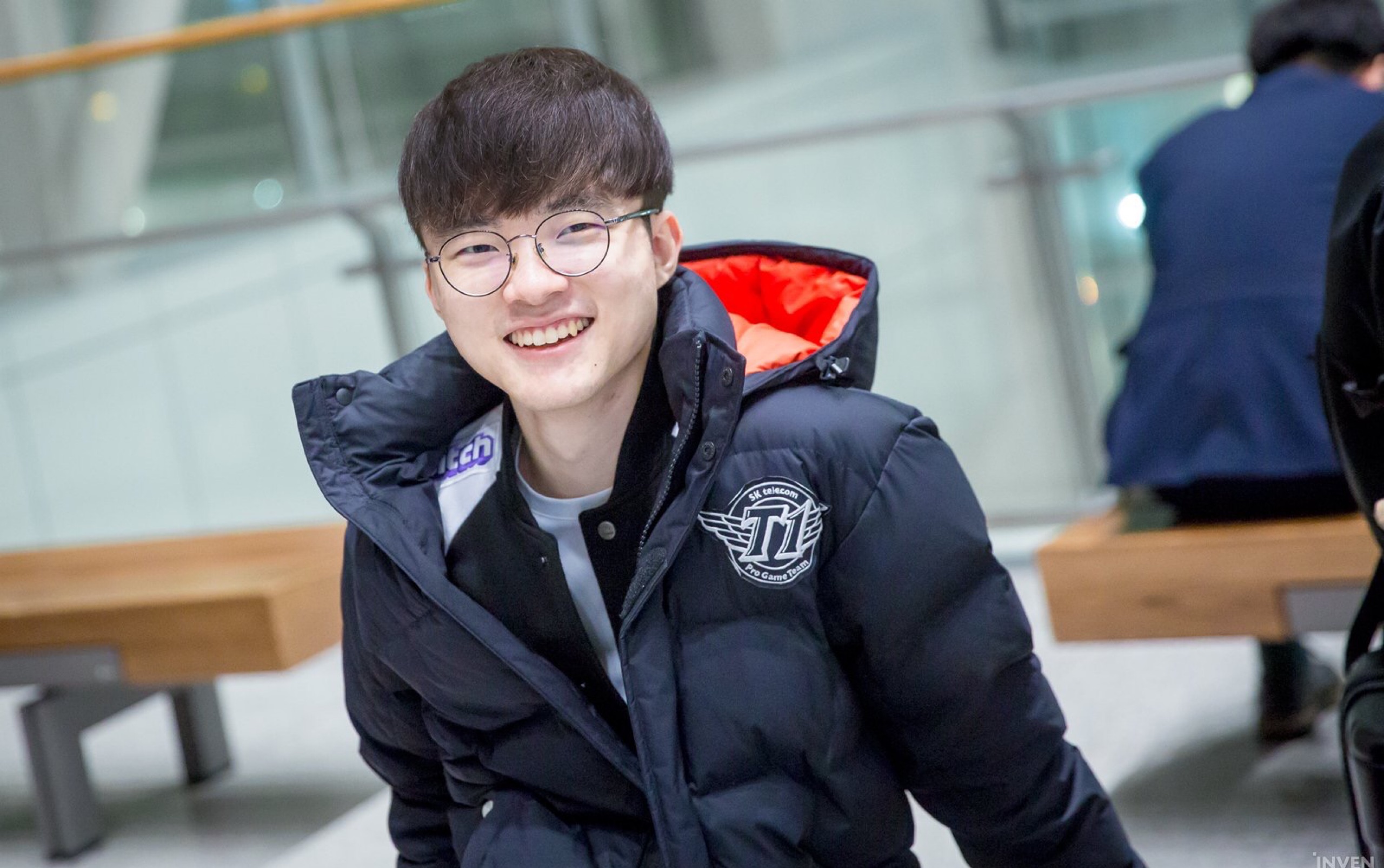 FPX赛后群访 Qiuqiu：机器人Q的准就厉害，Q不中就是乐色