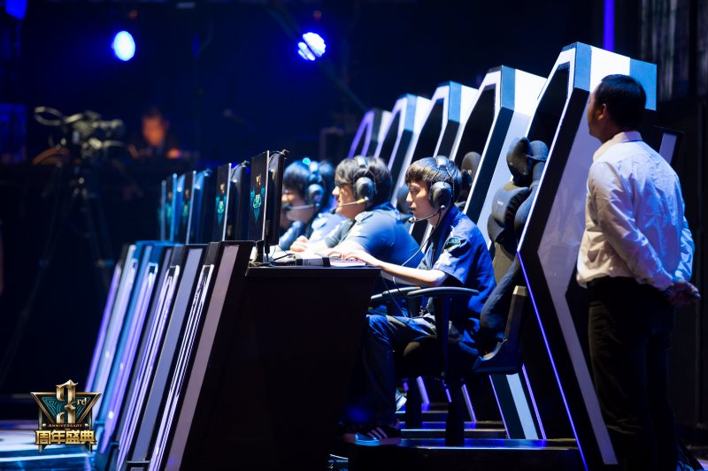 Riot解除对LoL和VALORANT战队赞助博彩的禁令——但有严格限制
